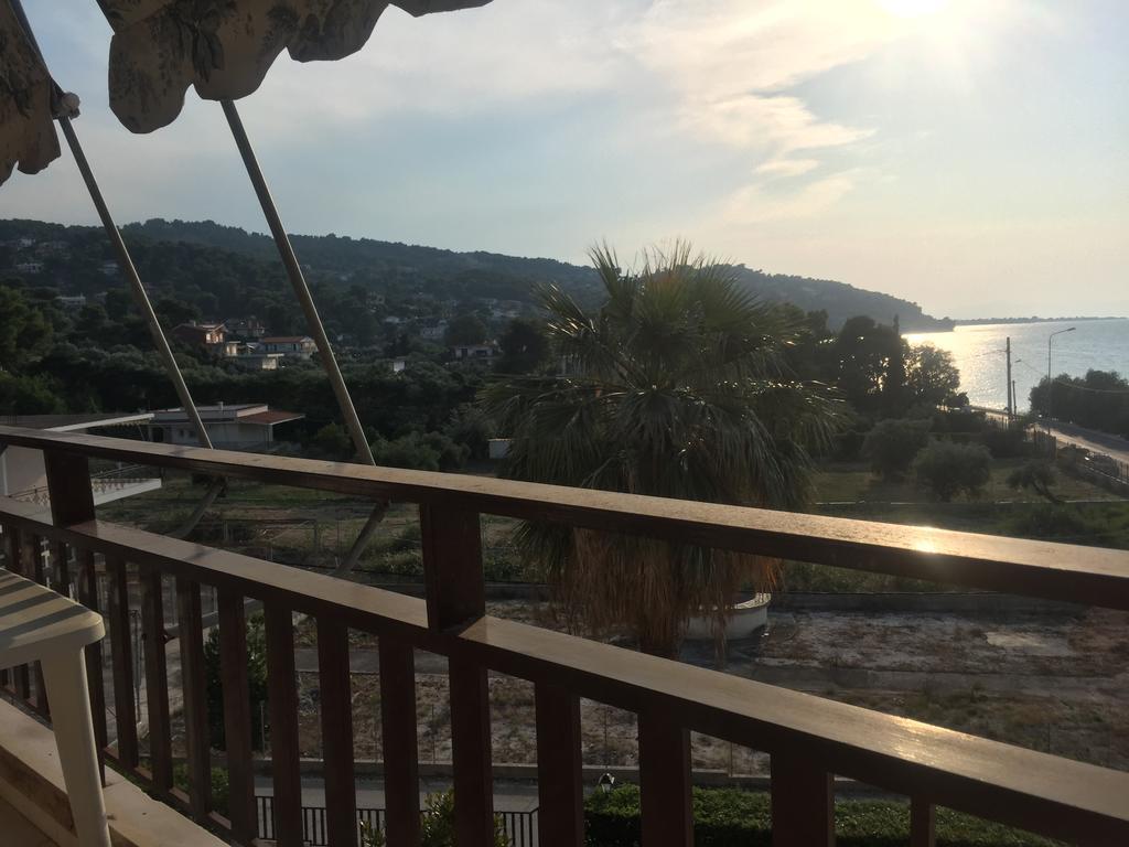 Vlastos Apartment Каламос Экстерьер фото